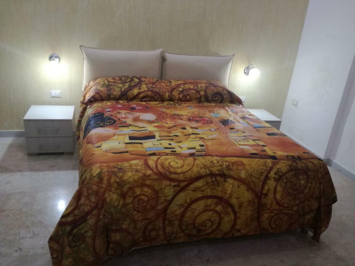 ליקאטה Casa Vacanze Liberty מראה חיצוני תמונה