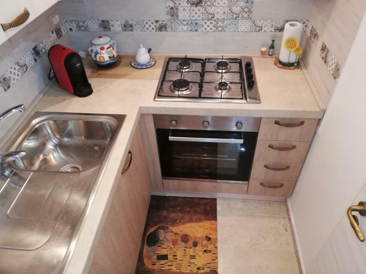 ליקאטה Casa Vacanze Liberty מראה חיצוני תמונה